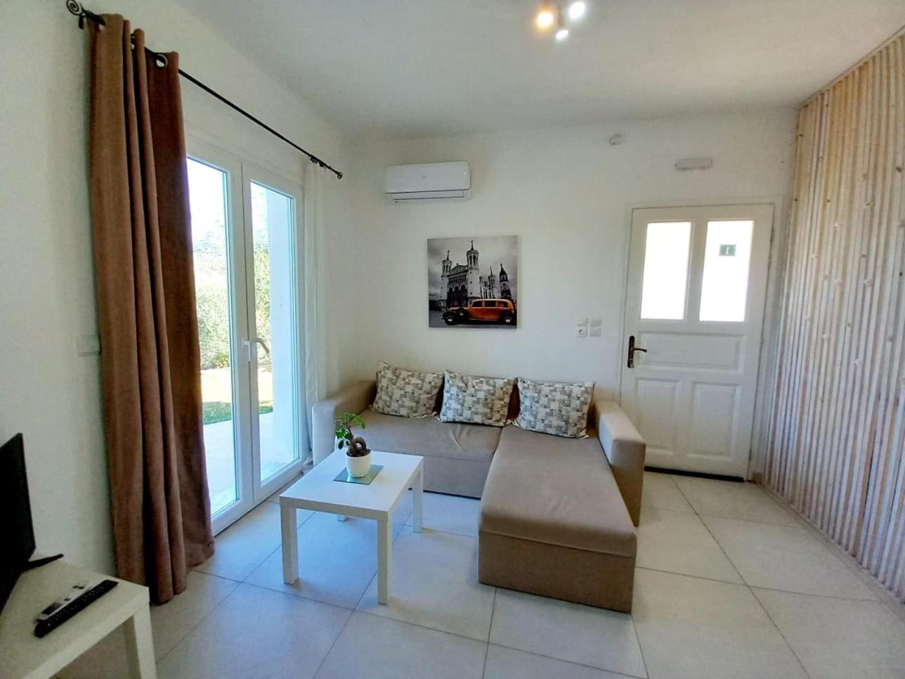 4T Apartments Аргостолион Екстериор снимка