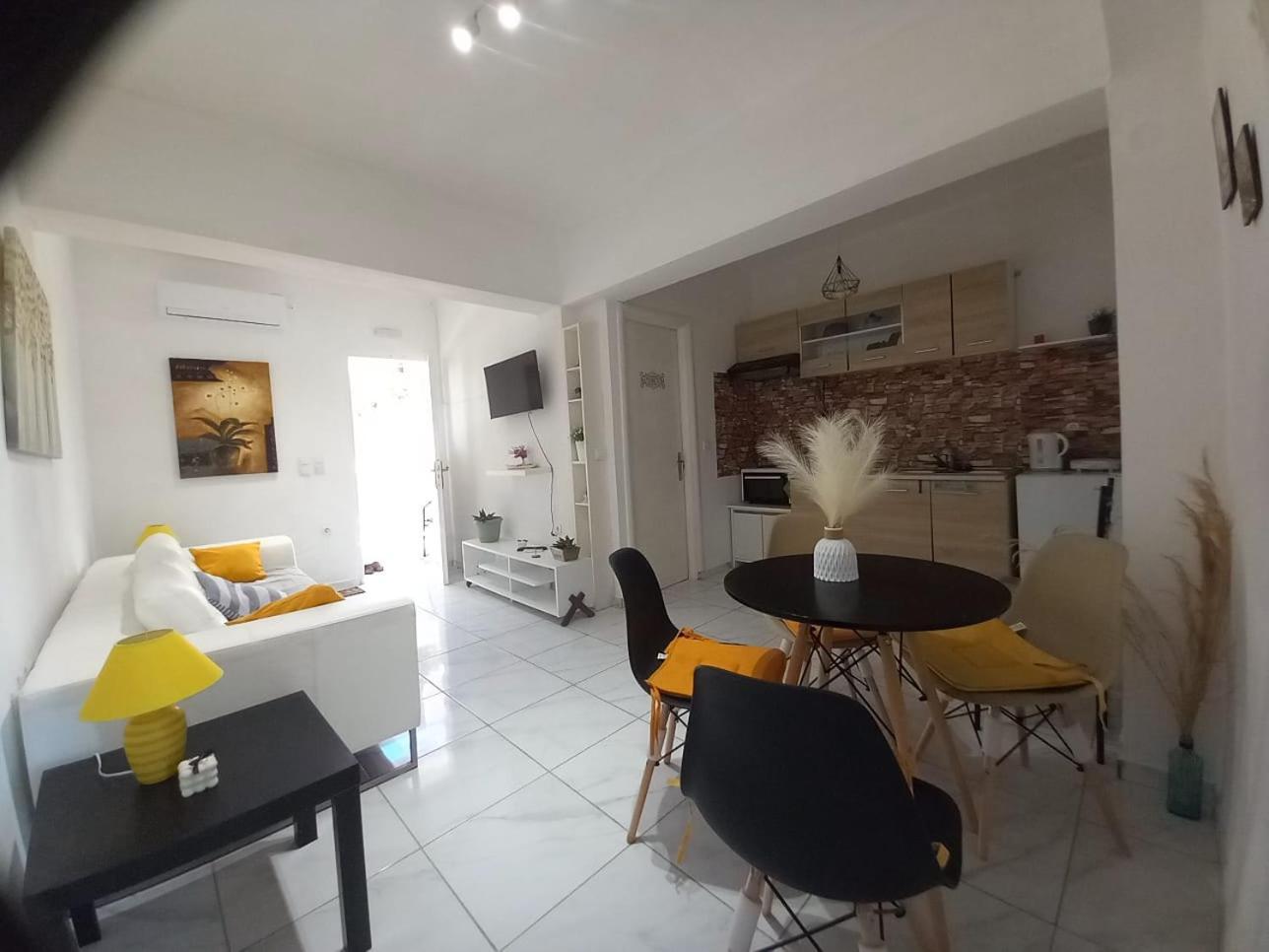 4T Apartments Аргостолион Екстериор снимка